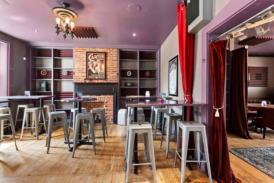 More Photos Of 26 W High St, Carlisle Office For Sale