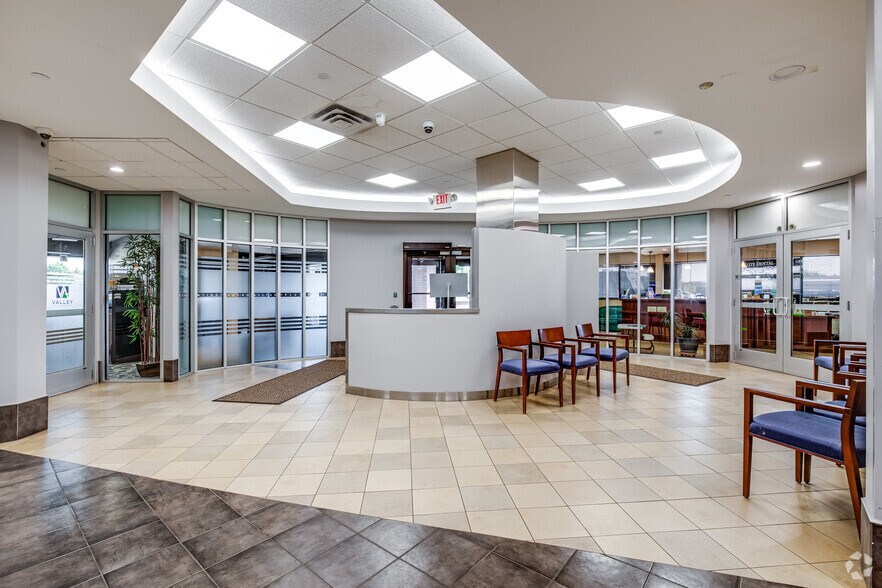 More Photos Of 7300 147th St W, Apple Valley Office For Lease