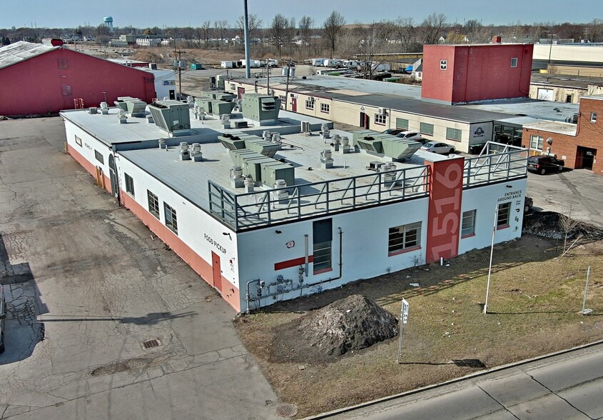 More Photos Of 1516 Military Rd, Buffalo Restaurant For Lease