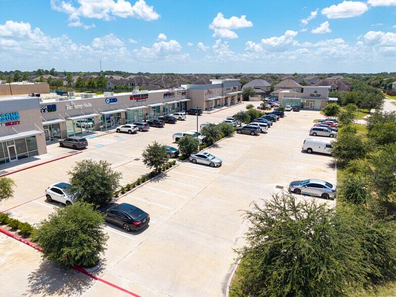 More Photos Of 25031 Westheimer Pky, Katy Storefront For Sale