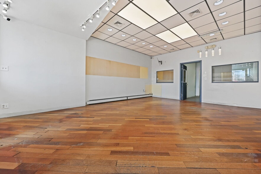 More Photos Of 49 Wall St, Norwalk Storefront Retail Office For Sale