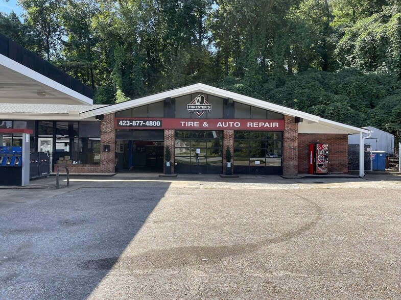 More Photos Of 4004 Hixson Pike, Chattanooga Service Station For Sale