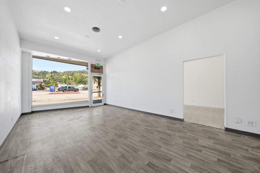 More Photos Of 340-344 E Foothill Blvd, Arcadia Freestanding For Lease