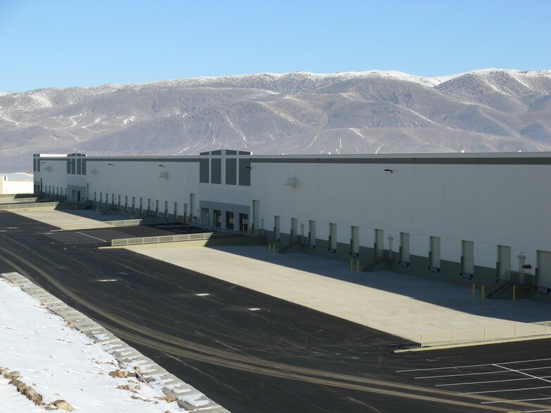 More Photos Of 2777 USA Pky, Mccarran Manufacturing For Lease