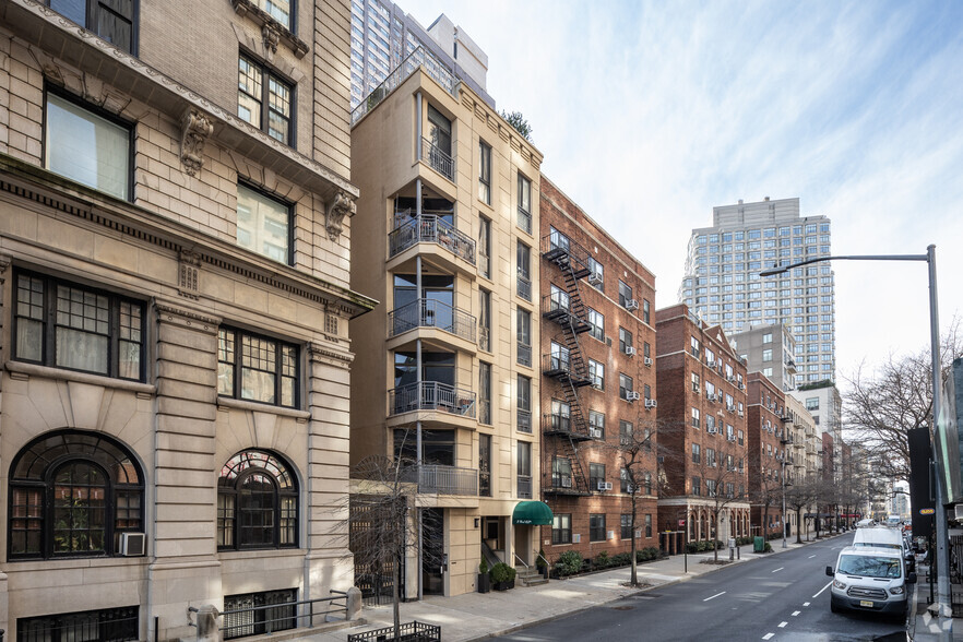 Primary Photo Of 8 W 65th St, New York Apartments For Sale