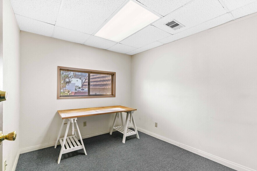 More Photos Of 11490 Burbank Blvd, North Hollywood Loft Creative Space For Sale