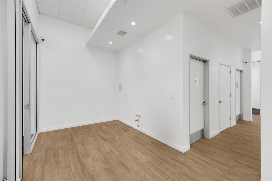 More Photos Of 3613 Gage Ave, Bell Storefront For Lease