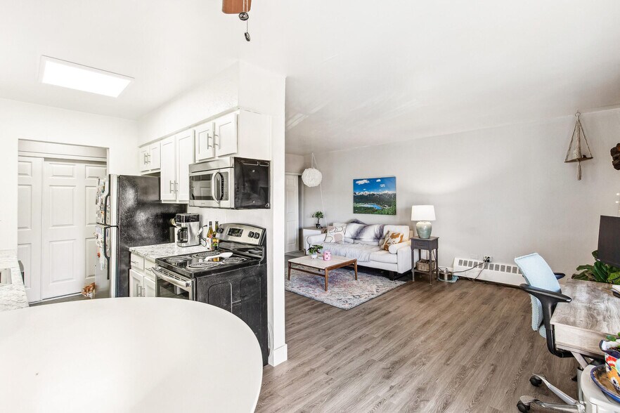 More Photos Of 1201 Clarkson St, Denver Apartments For Sale