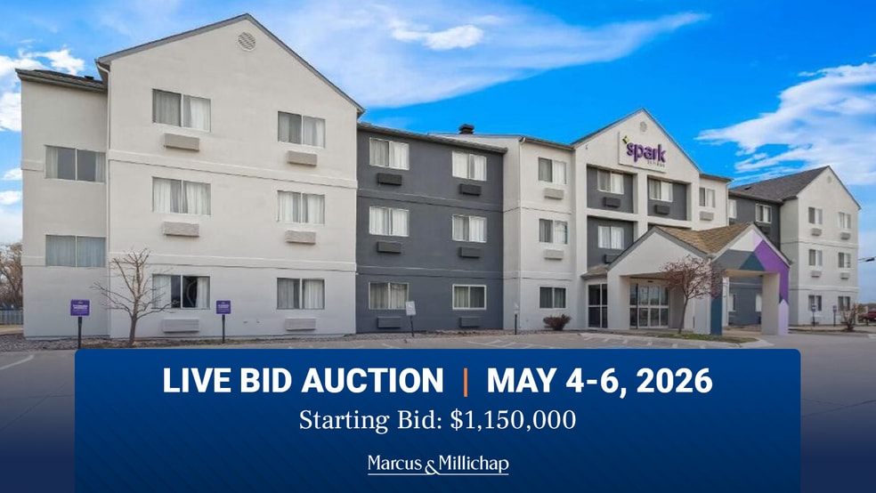 Primary Photo Of 2705 48th Ave, Moline Hotel For Sale