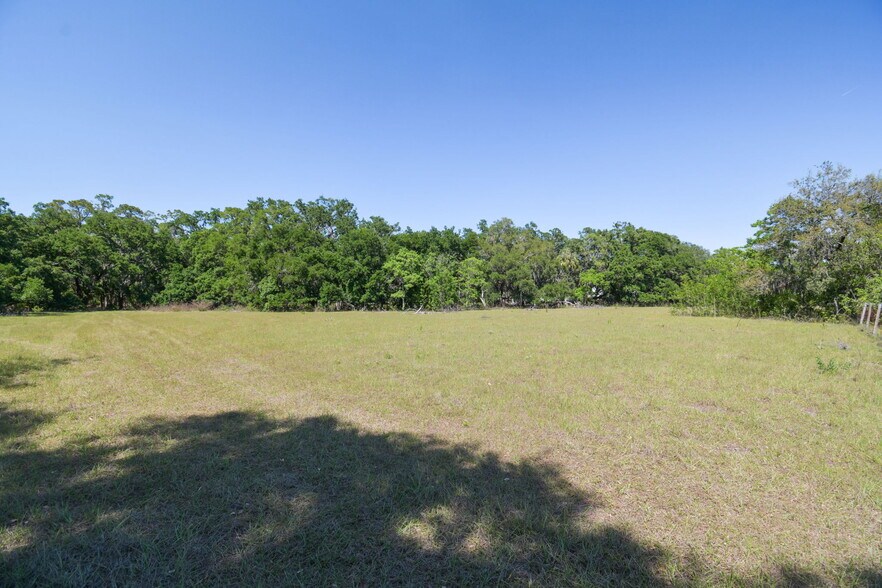 More Photos Of 903 Knowles Rd, Brandon Land For Sale