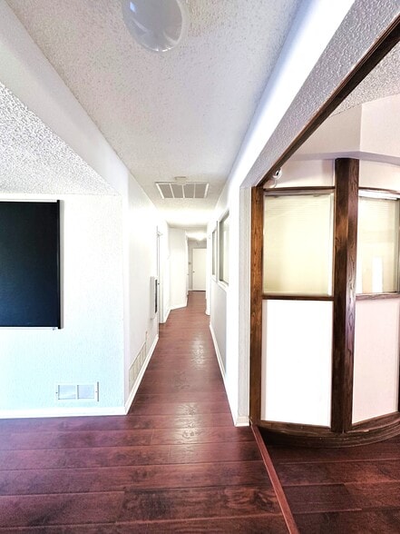 More Photos Of 722 E Wheatland Rd, Duncanville Office For Sale