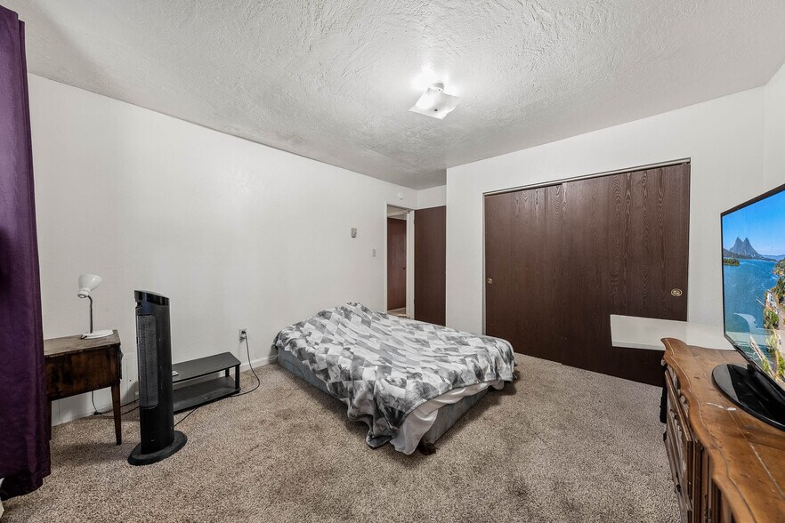 More Photos Of 4584 S Terrace Ave, Lakeport Apartments For Sale