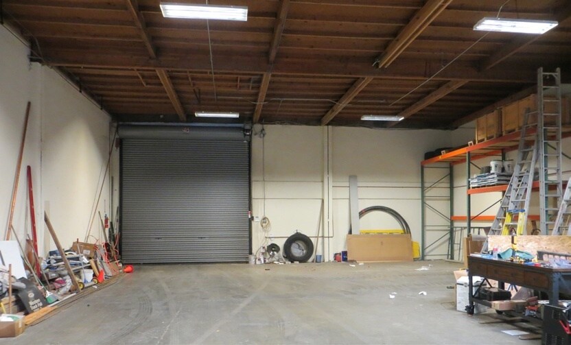 More Photos Of 2982 Teagarden St, San Leandro Warehouse For Sale