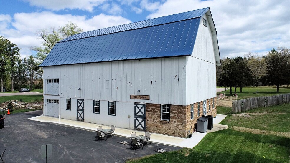 More Photos Of 3884 S Gillette Dr, Wisconsin Dells Lodge Meeting Hall For Sale