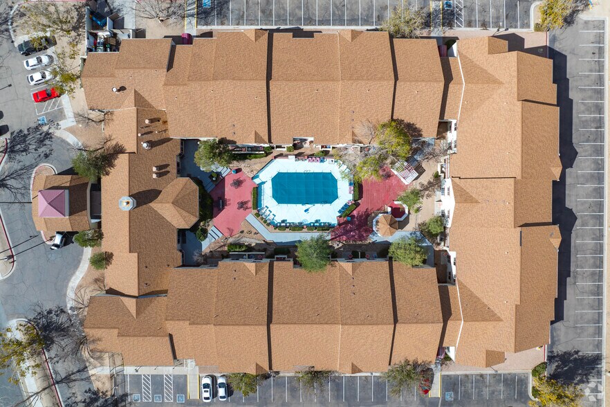 More Photos Of 1315 Menaul Blvd NE, Albuquerque Hotel For Sale