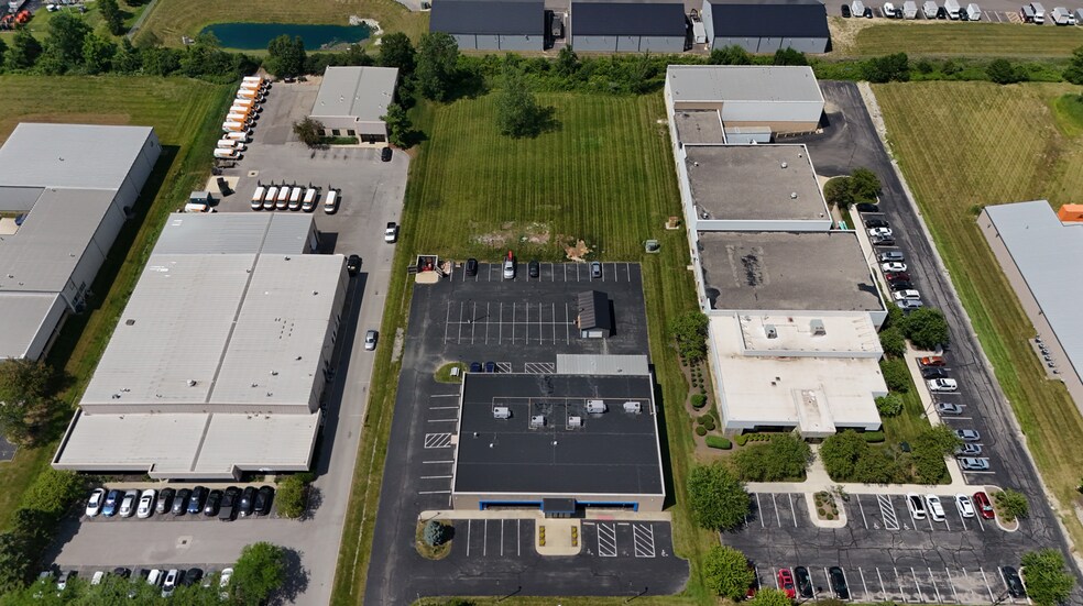 More Photos Of 7790 N Central Dr, Lewis Center Warehouse For Lease