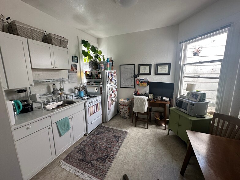 More Photos Of 1518-1520 California St, San Francisco Apartments For Sale
