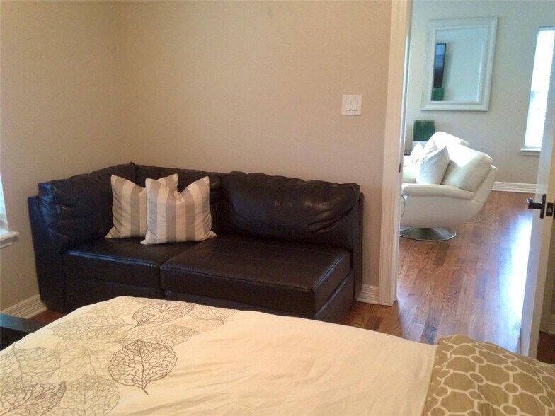 More Photos Of ,  Unknown For Sale