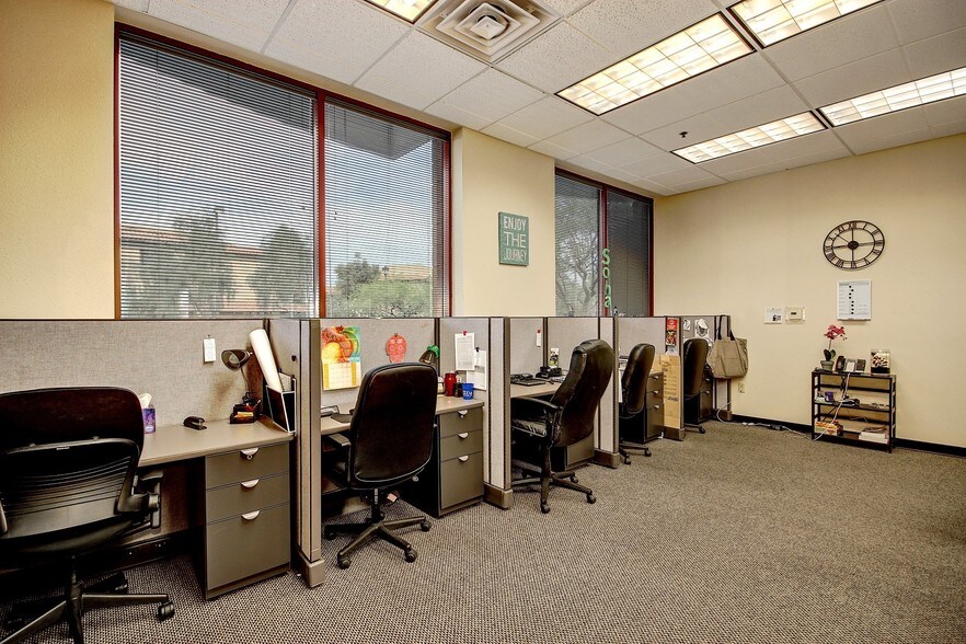 More Photos Of 6262 E Broadway Rd, Mesa Medical For Sale