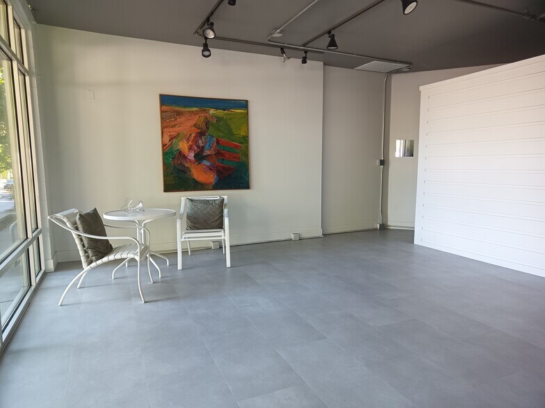 More Photos Of 10015 NE 4th St, Bellevue Office For Sale