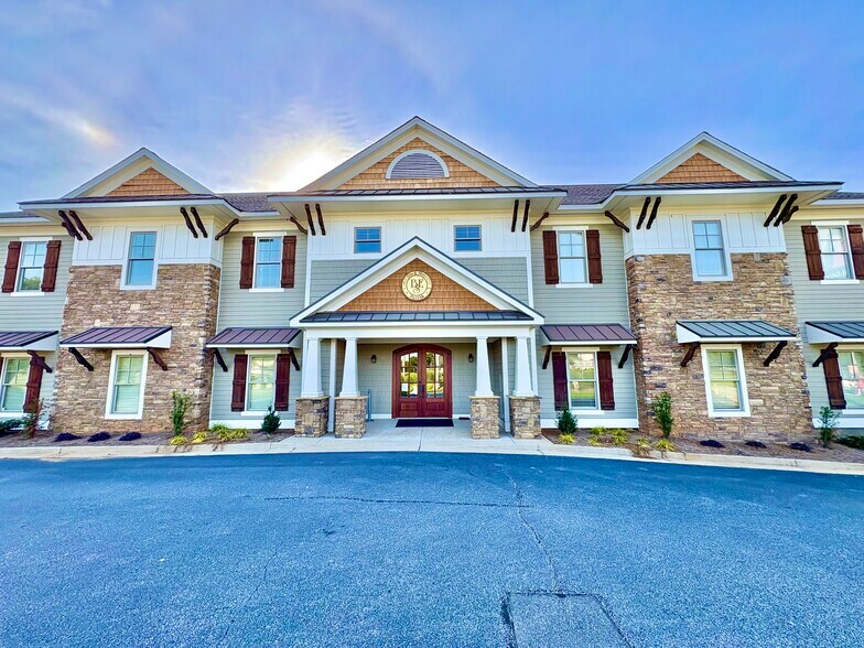 Primary Photo Of 1129 Lake Oconee Pky, Eatonton Office For Lease