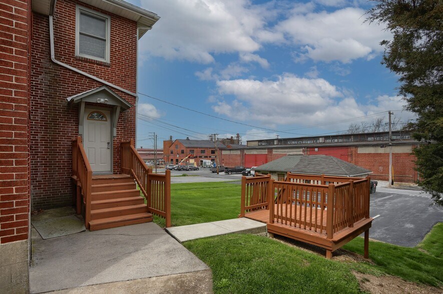 More Photos Of 421 W Chocolate Ave, Hershey Medical For Lease