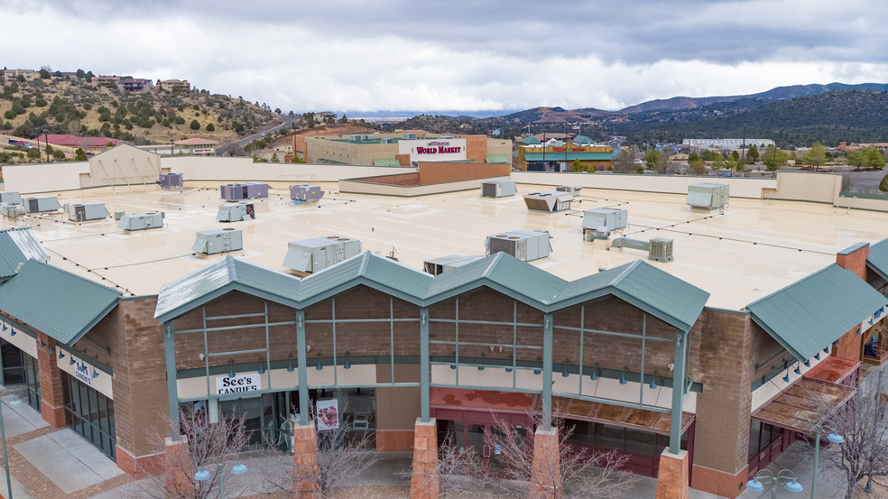 More Photos Of 3250 Gateway Blvd, Prescott Unknown For Lease