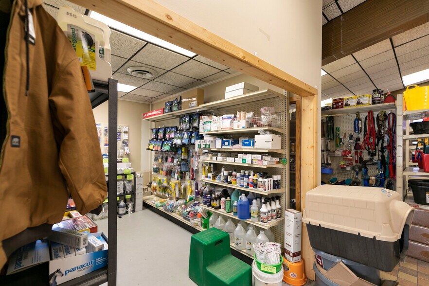 More Photos Of 401 Milwaukee Ave, Deer Lodge Office For Sale