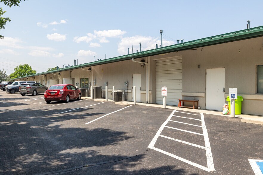 More Photos Of 3001 Industrial Ln, Broomfield Research And Development For Lease