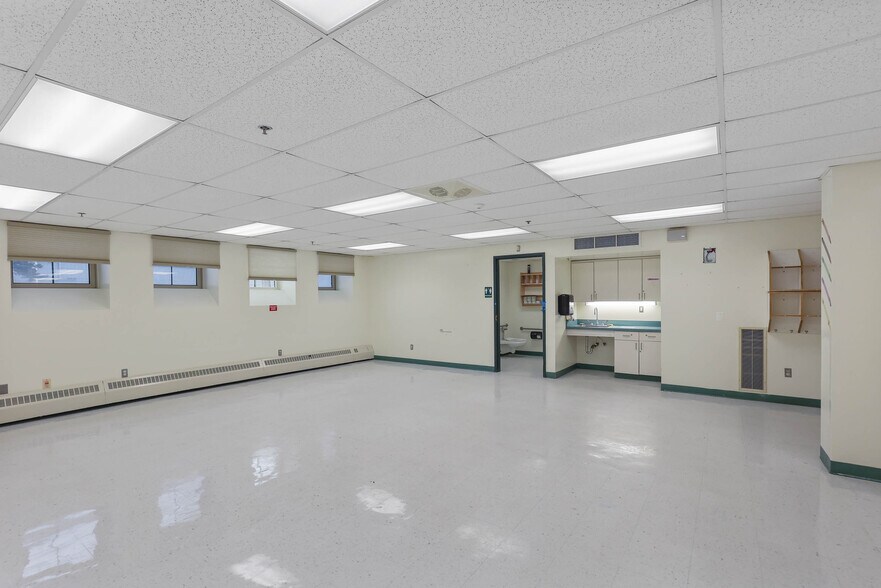 More Photos Of 651 Norwich Rd, Plainfield Schools For Sale