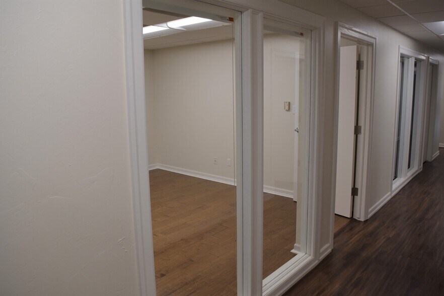 More Photos Of 318 NW 13th St, Oklahoma City Office For Lease