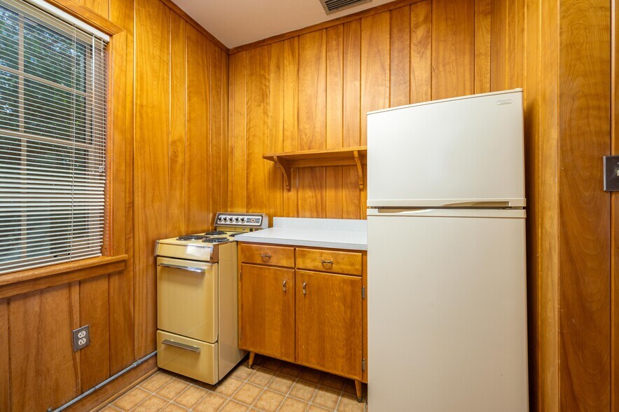 More Photos Of 510 E Parker St, Bartow Office For Sale