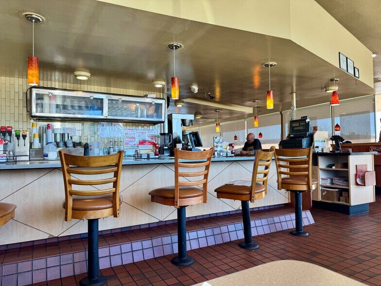 More Photos Of 48 Antelope Blvd, Red Bluff General Retail For Sale