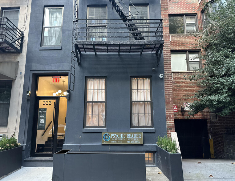 Primary Photo Of 333 E 52nd St, New York Apartments For Lease