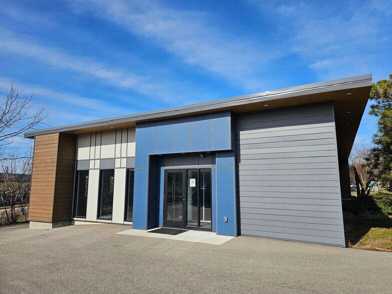 More Photos Of 1600 N High Point Rd, Middleton Office For Sale