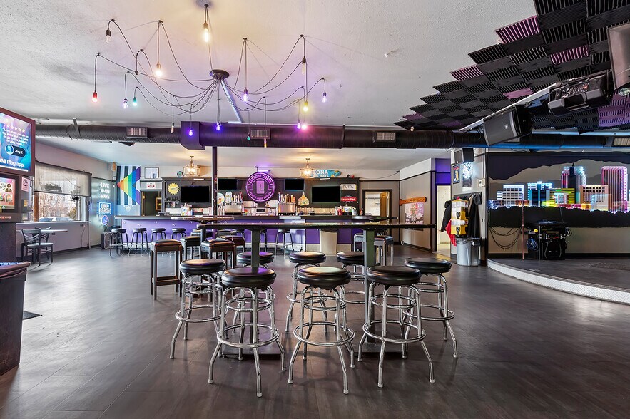 More Photos Of 1228 W Oakland Ave, Boise Bar For Lease