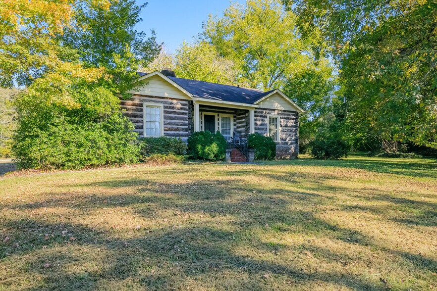 More Photos Of 615 Patterson, LaFayette Medical For Sale