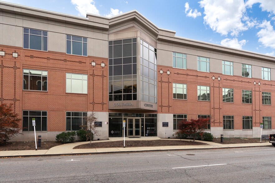 More Photos Of 415 Columbia St, Lafayette Office For Sale