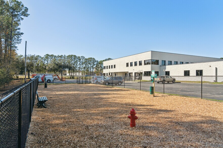 More Photos Of Port 26 | 2155 Eagle Drive, North Charleston Office For Lease