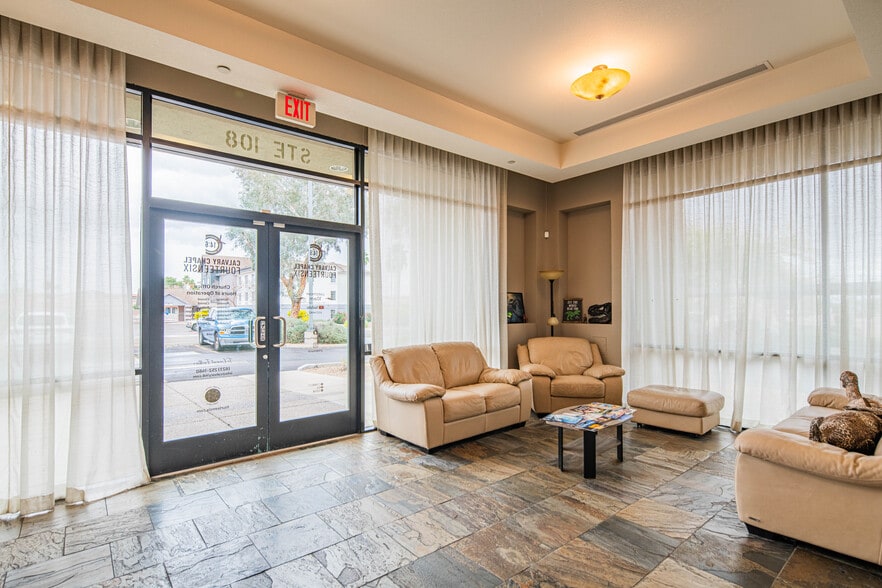 More Photos Of 12515 W Bell Rd, Surprise Office For Lease