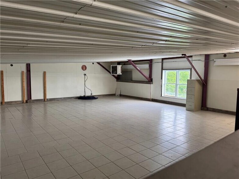 More Photos Of 22252 Us-11, Watertown Freestanding For Sale