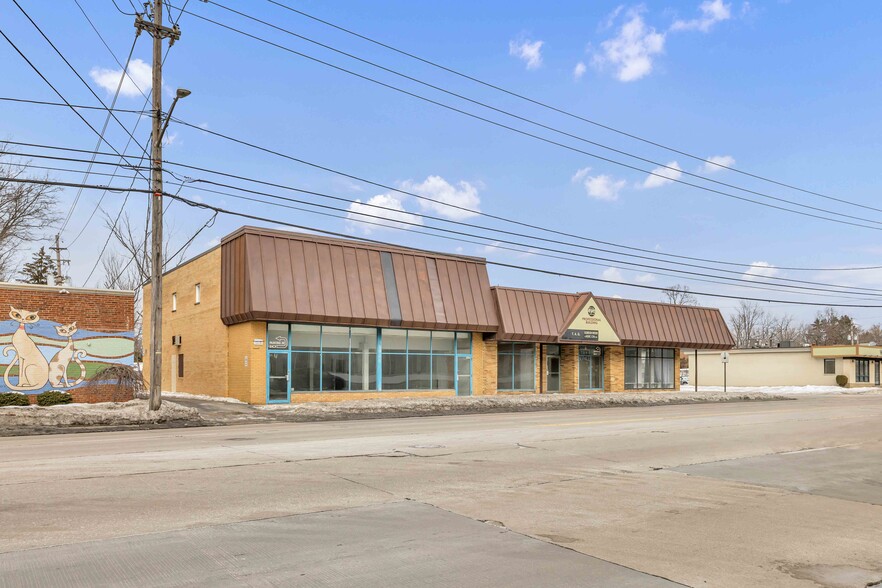 More Photos Of 4127-4141 Mayfield Rd, South Euclid Office For Lease