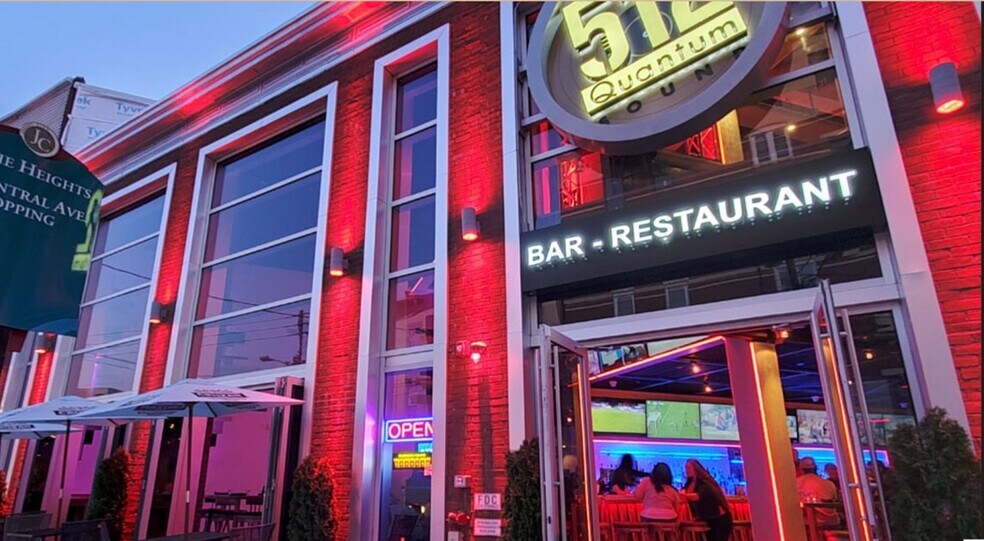 More Photos Of 512 Paterson Plank Rd, Jersey City Restaurant For Sale