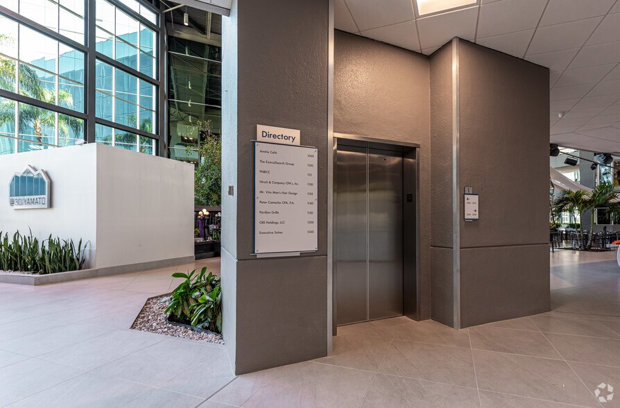 More Photos Of 301 E Yamato Rd, Boca Raton Office For Lease