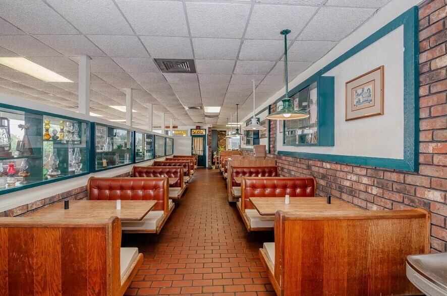 More Photos Of 4201 N Navarro St, Victoria Fast Food For Sale