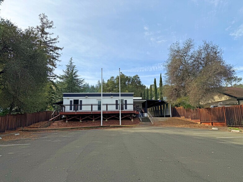 Primary Photo Of 21249 Geyserville Ave, Geyserville Freestanding For Sale