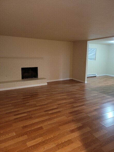 More Photos Of 16 147th Ave SE, Bellevue Apartments For Sale