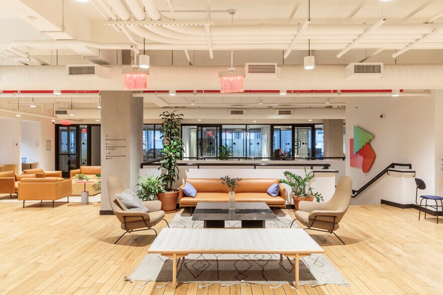 More Photos Of 500 7th Ave, New York Coworking Space