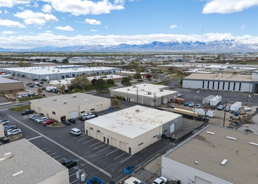 More Photos Of 2160 W 2300 S, West Valley City Warehouse For Lease
