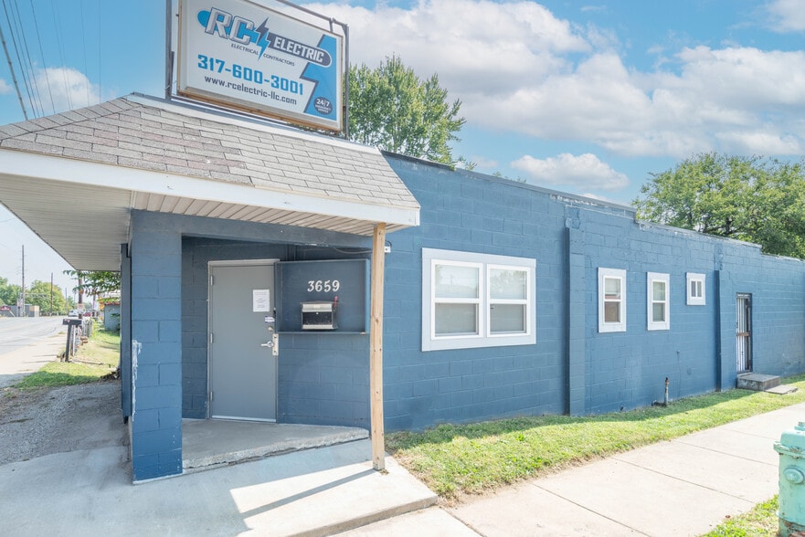 More Photos Of 3659 W 10th St, Indianapolis Freestanding For Sale